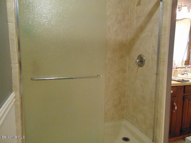 11 Constitution Road Pittsfield, MA 01201 - Photo 15 of 29 11 Constitution (29)