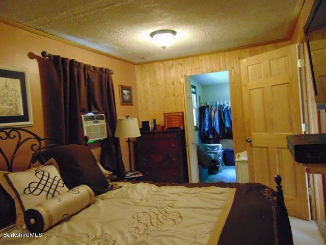 11 Constitution Road Pittsfield, MA 01201 - Photo 20 of 29 11 Constitution (34)