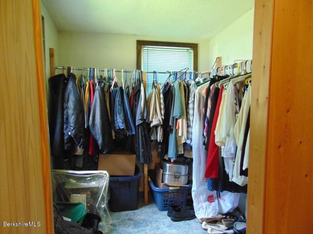 11 Constitution Road Pittsfield, MA 01201 - Photo 21 of 29 11 Constitution (35)