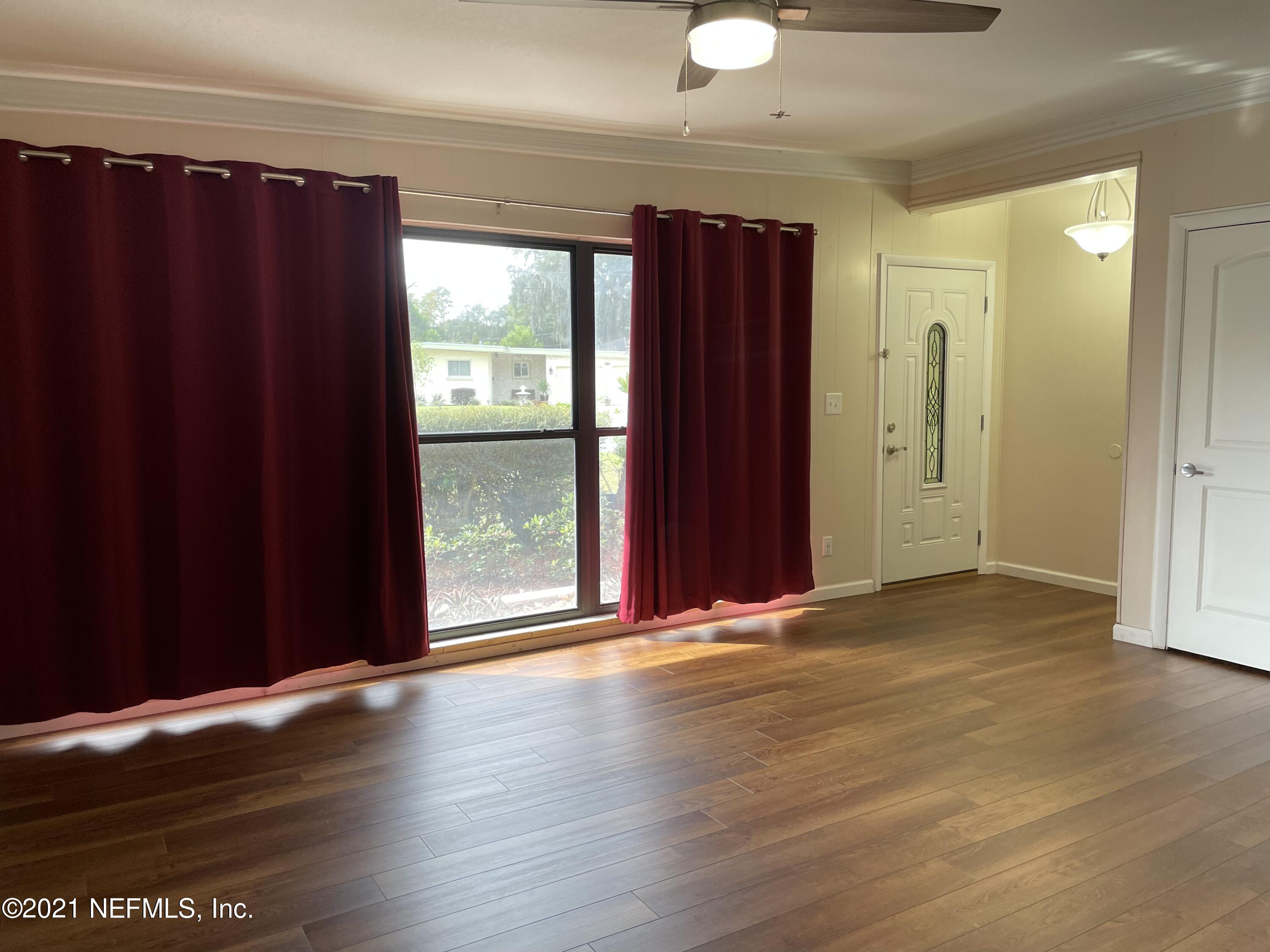 833 Middleton Road Jacksonville, FL 32211 - Photo 9 of 28 93125AA1-942F-4006-BBBC-353E93F67C84