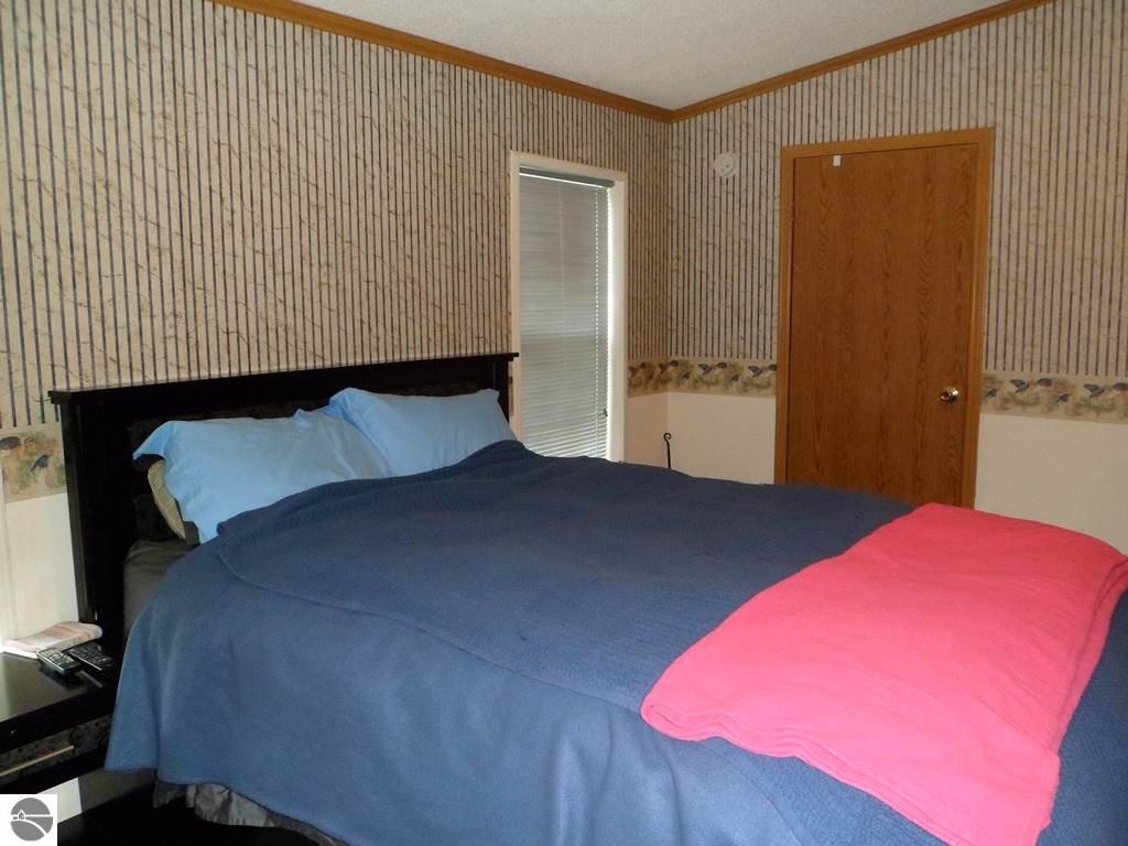 601 East Blanchard Road Shepherd, MI 48883 - Photo 9 of 15 1777889-8.JPG