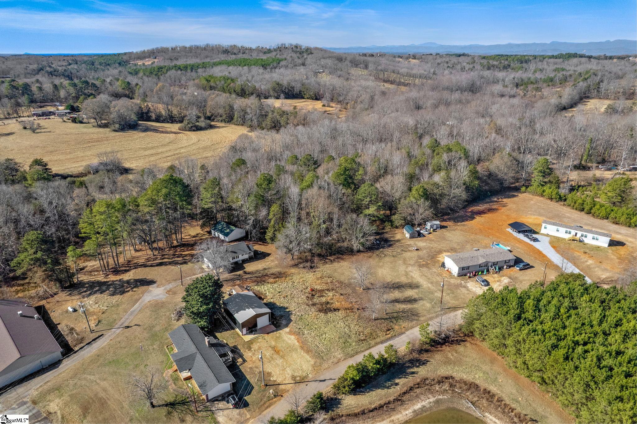 117 B Hunter Road Pickens, SC 29671 - Photo 2 of 10