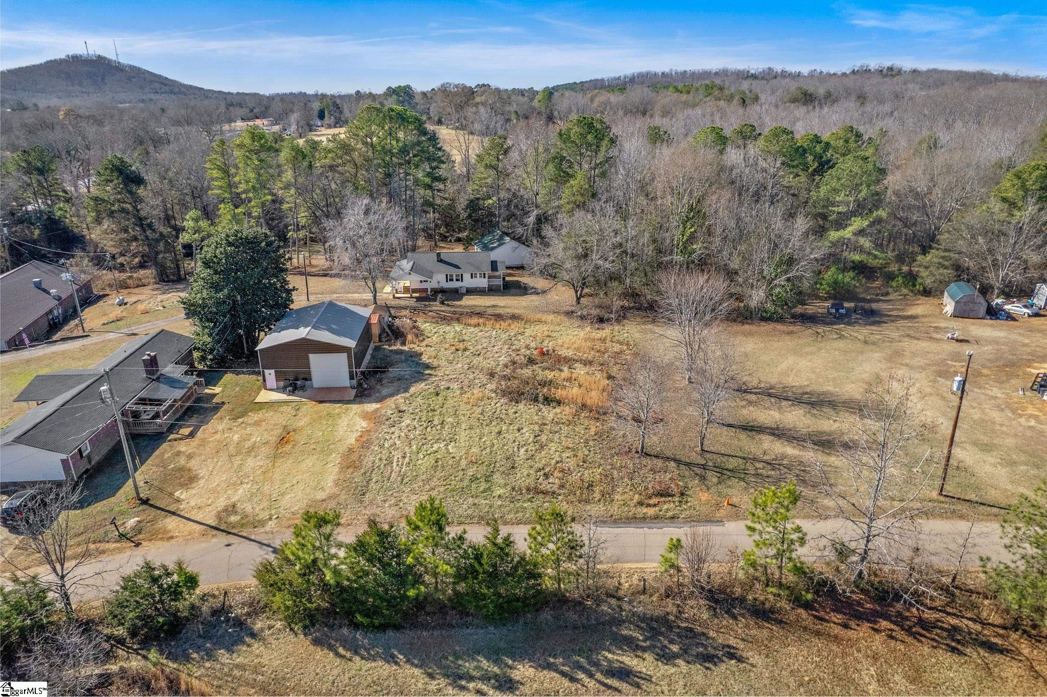 117 B Hunter Road Pickens, SC 29671 - Photo 3 of 10