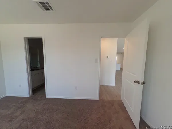 $1,500 | 714 Paul Canyon, San Antonio, TX 78253