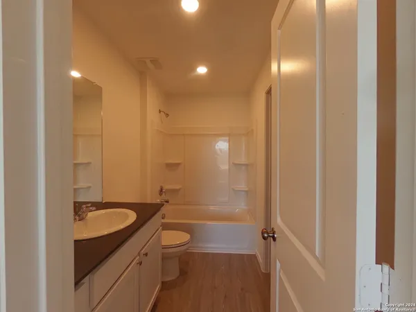 $1,500 | 714 Paul Canyon, San Antonio, TX 78253