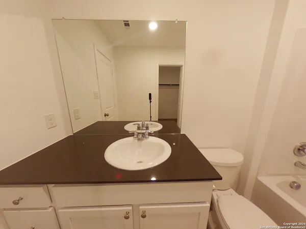 $1,500 | 714 Paul Canyon, San Antonio, TX 78253