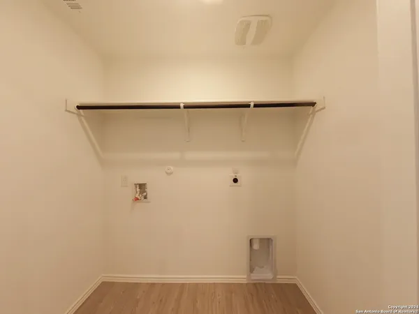 $1,500 | 714 Paul Canyon, San Antonio, TX 78253