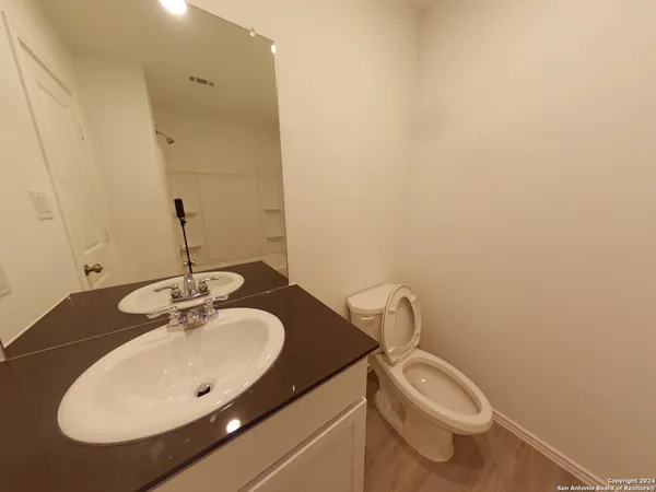 $1,500 | 714 Paul Canyon, San Antonio, TX 78253