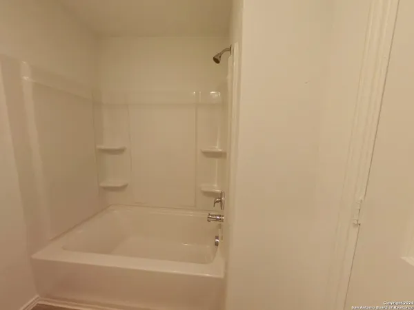 $1,500 | 714 Paul Canyon, San Antonio, TX 78253