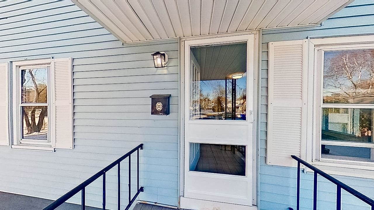 3 Edgar Court Hudson, NH 03051 - Photo 3 of 27