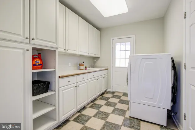 $6,500 | 710 Parrish Farm Lane, Great Falls, VA 22066