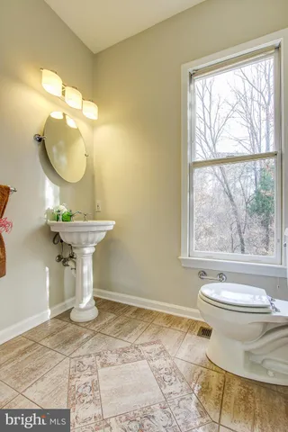 $6,500 | 710 Parrish Farm Lane, Great Falls, VA 22066