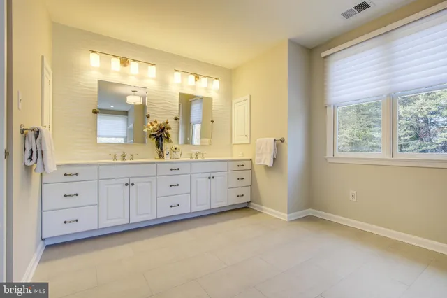 $6,500 | 710 Parrish Farm Lane, Great Falls, VA 22066