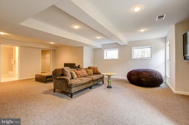 $6,500 | 710 Parrish Farm Lane, Great Falls, VA 22066