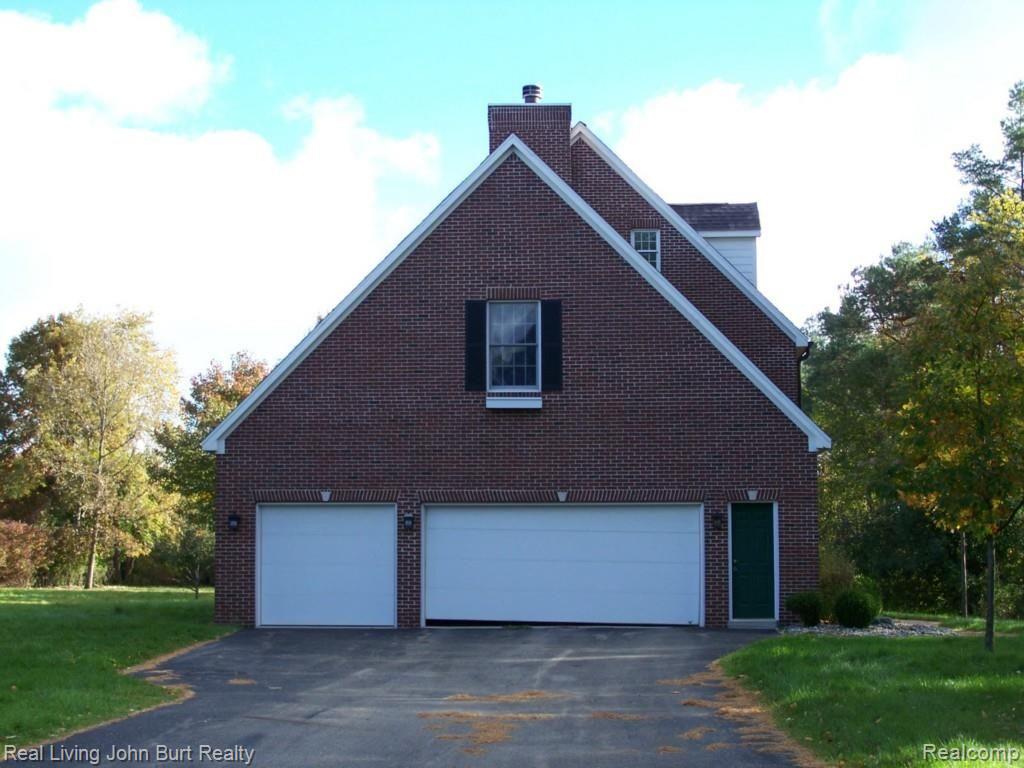 3350 Baldwin Road Metamora, MI 48455 - Photo 2 of 5 GARAGE.jpg