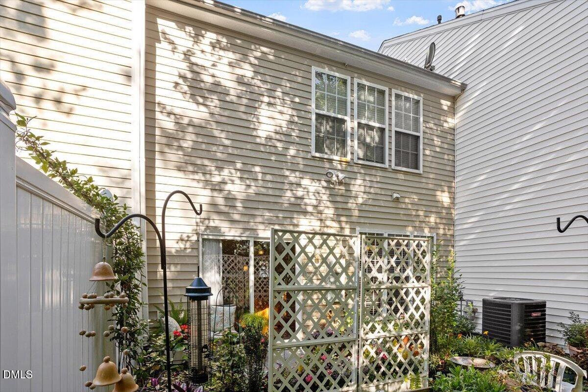 7242 Racine Way Raleigh, NC 27615 - Photo 23 of 30