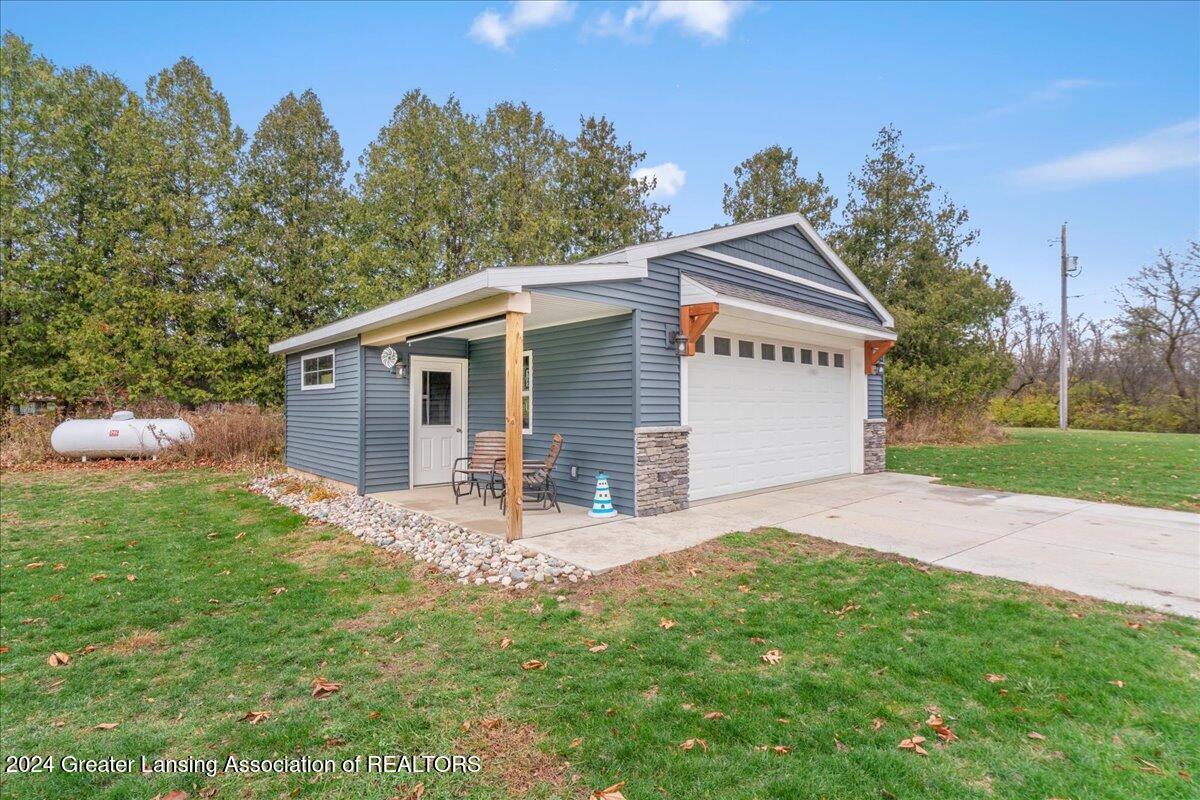 14750 Robson Road Bath, MI 48808 - Photo 35 of 41 13-Media Jett - 11