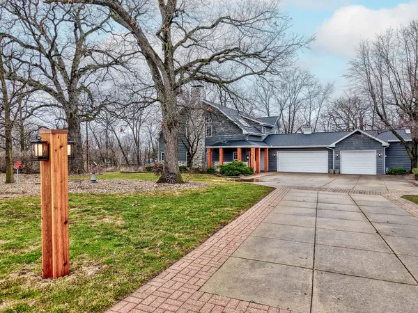 $470,000 | 1631 Timber Lane, Ottawa, IL 61350