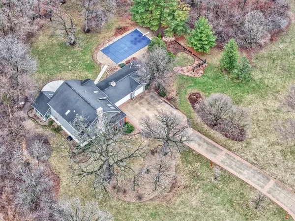 $470,000 | 1631 Timber Lane, Ottawa, IL 61350