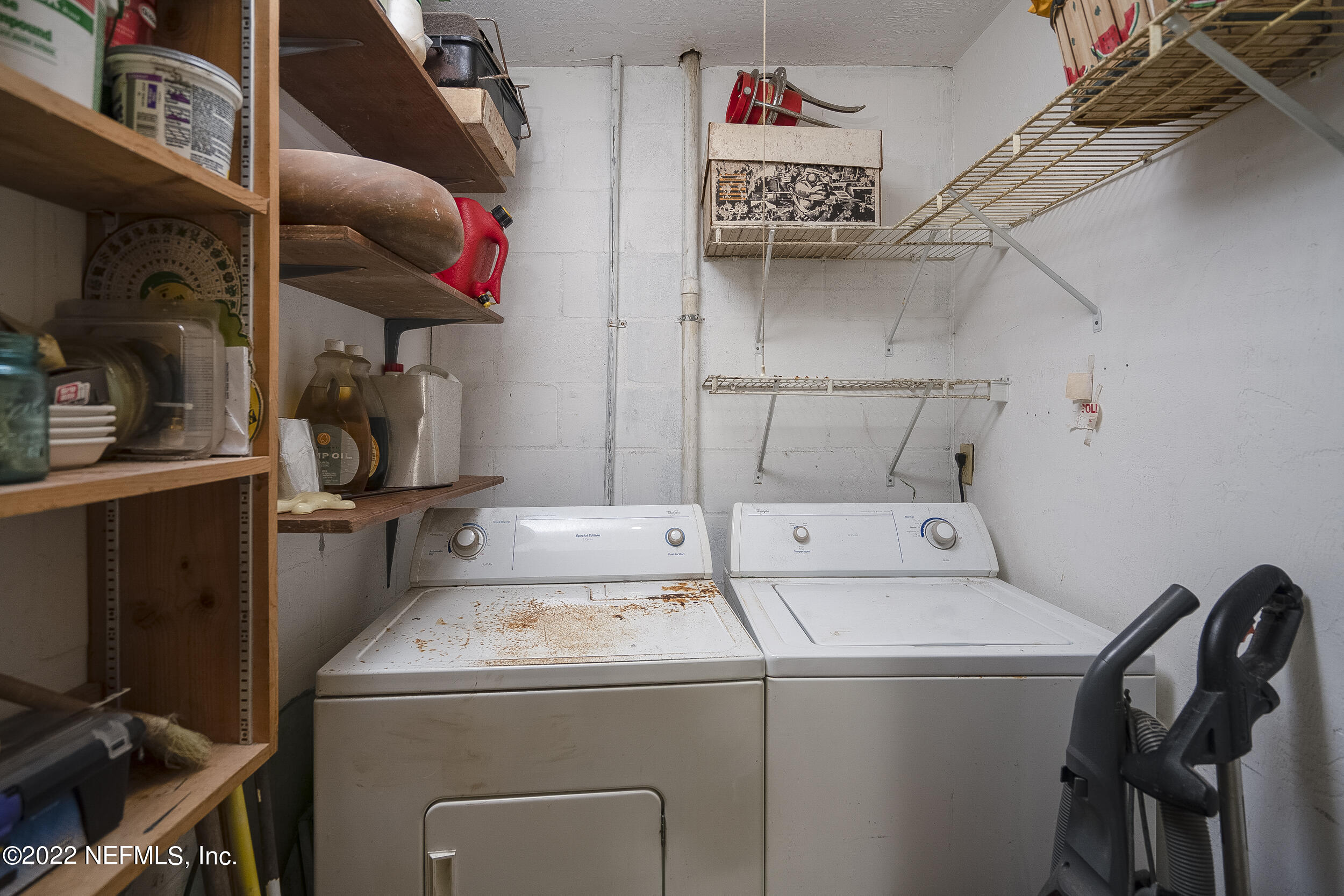 3403 Sanddollar Court St. Augustine, FL 32084 - Photo 29 of 47 a utility room with dryer and washer