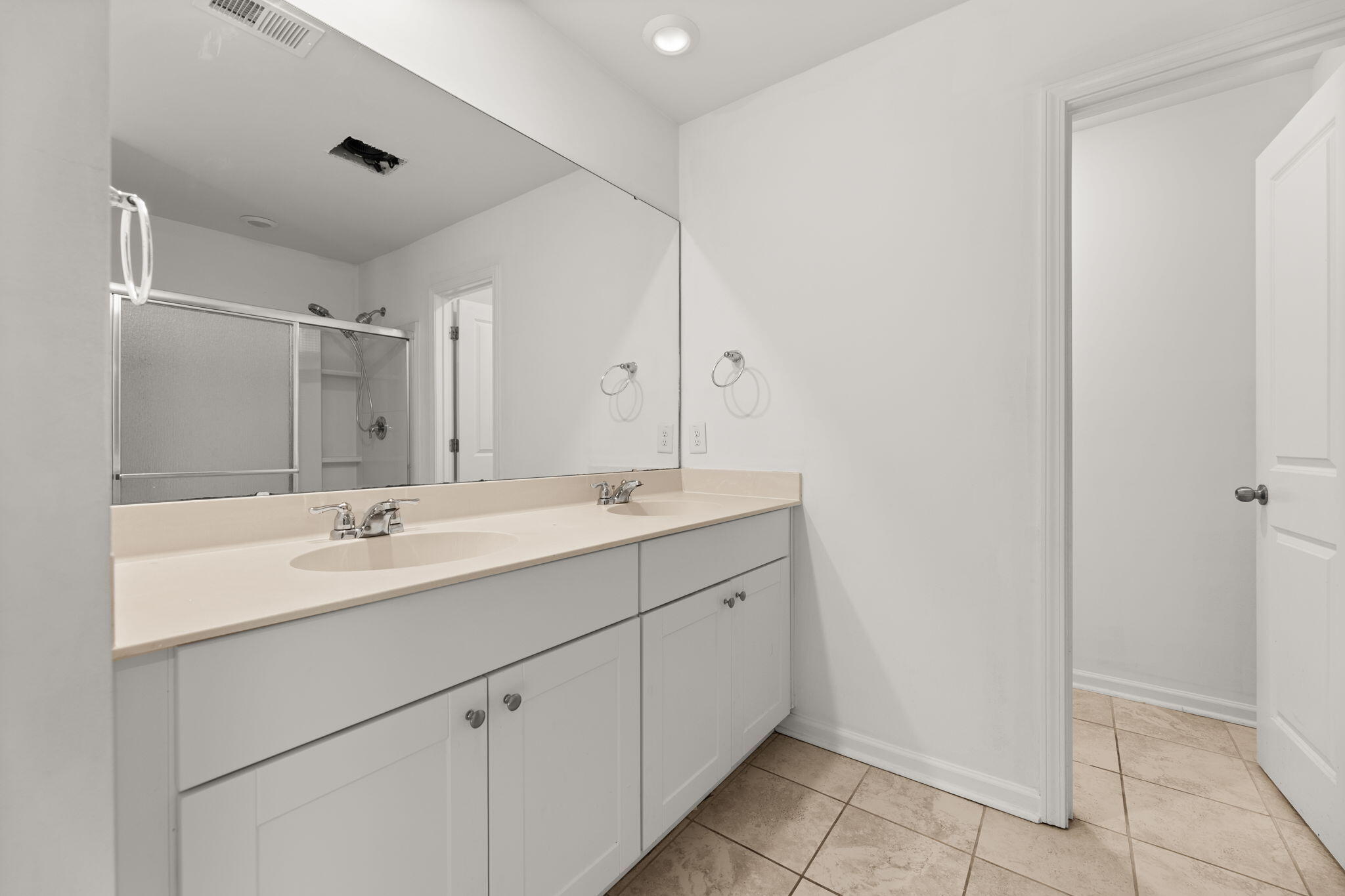 504 Spanish Wells Road Summerville, SC 29486 - Photo 25 of 44 25-web-or-mls-Interior-21