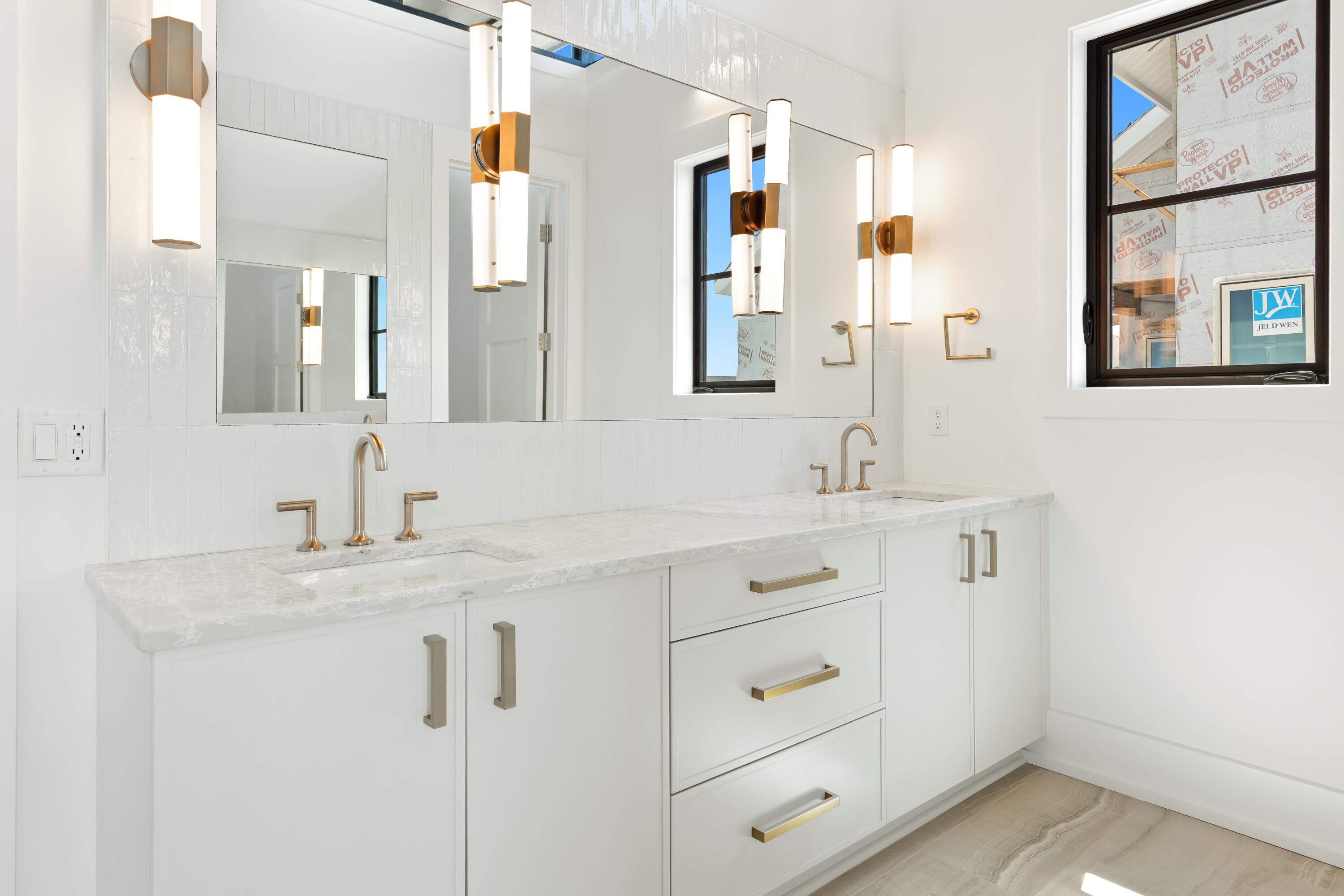 33 Camp Creek Point Dr Inlet Beach Inlet Beach, FL 32461 - Photo 71 of 110 Guest Bathroom 2