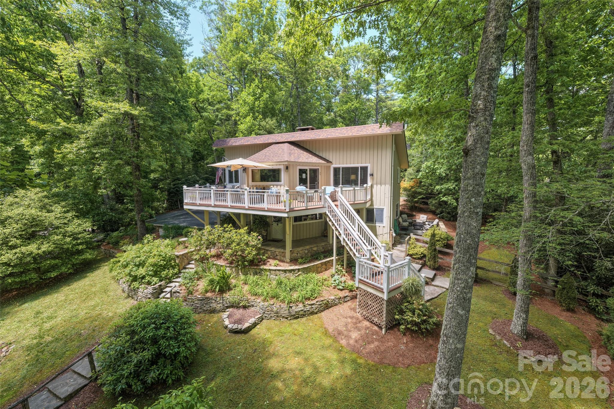 85 Ralph Thomas Road Highlands, NC 28741 - Photo 2 of 48