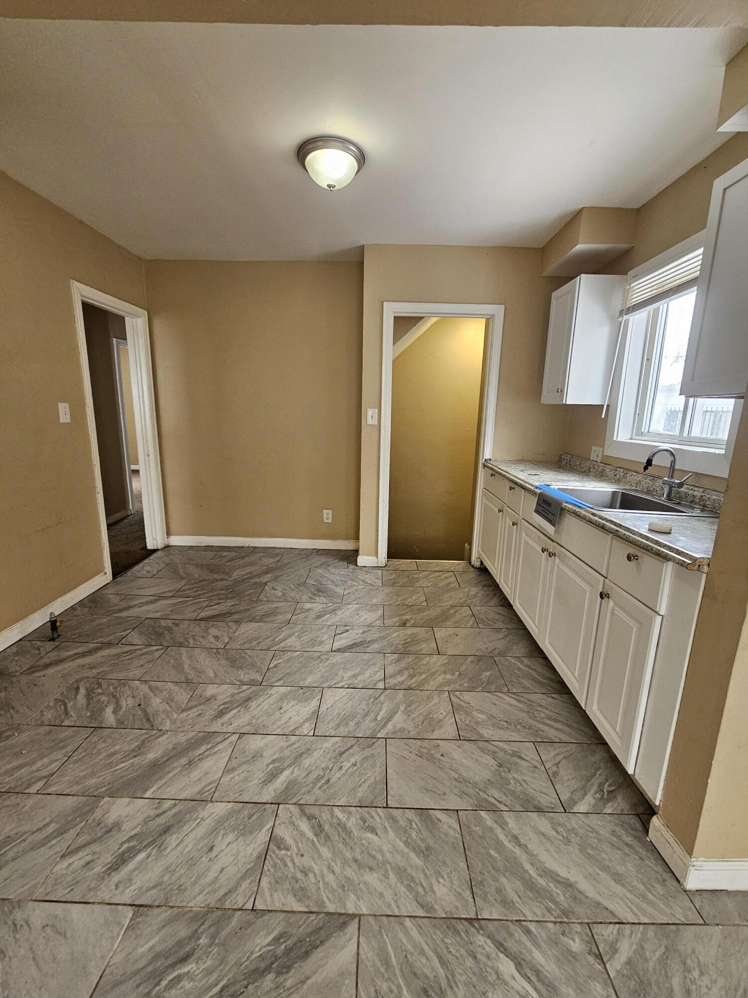 12066 Minden Avenue Detroit, MI 48205 - Photo 4 of 21 1000041562