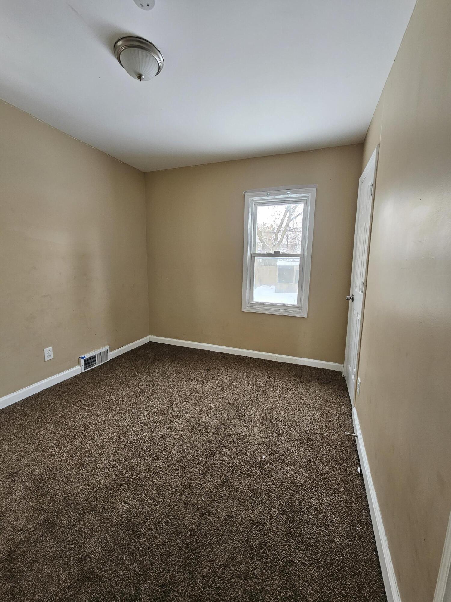 12066 Minden Avenue Detroit, MI 48205 - Photo 8 of 21 1000041566