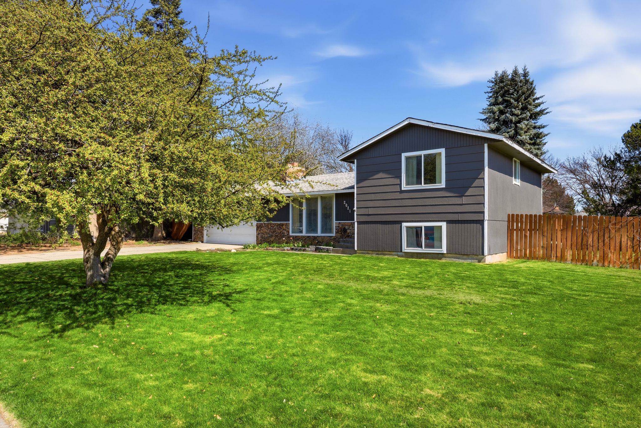 2021 South Calvin Road Veradale, WA 99037 - Photo 2 of 50 Gallery Image 2