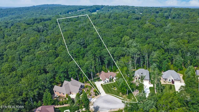 $724,000 | 40 Kingsley Court, Crossville, TN 38558