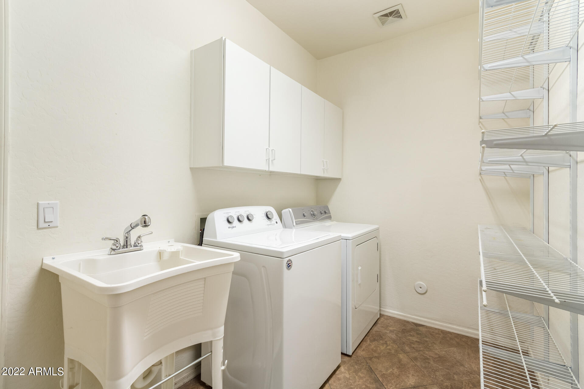 2438 East Fremont Road Phoenix, AZ 85042 - Photo 29 of 45 30 - Fremont