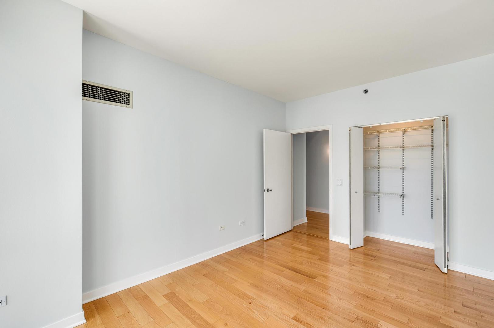 8 East Randolph Street, Unit 3108 Chicago, IL 60601 - Photo 10 of 18