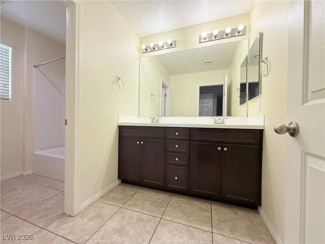 $2,350 | 1422 Ozzie Smith Avenue, Henderson, NV 89074