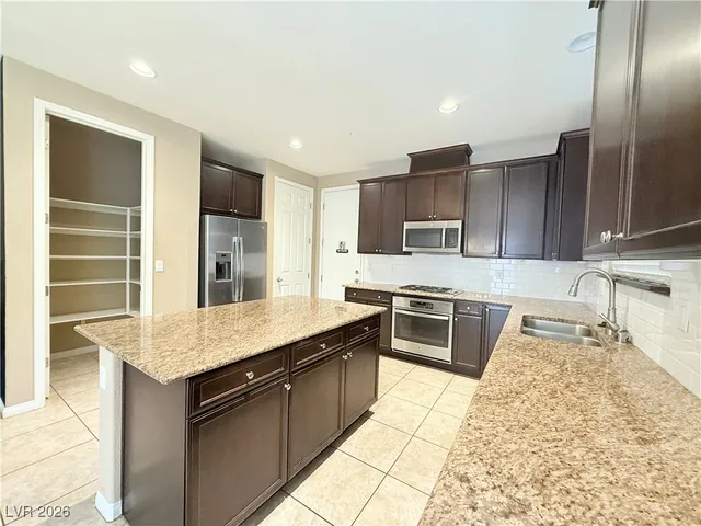 $2,350 | 1422 Ozzie Smith Avenue, Henderson, NV 89074