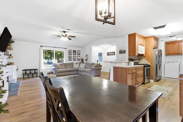 $402,000 | 1438 Indianapolis Avenue, Clovis, CA 93611