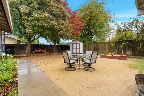 $402,000 | 1438 Indianapolis Avenue, Clovis, CA 93611