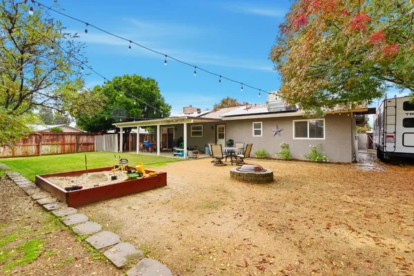 $402,000 | 1438 Indianapolis Avenue, Clovis, CA 93611