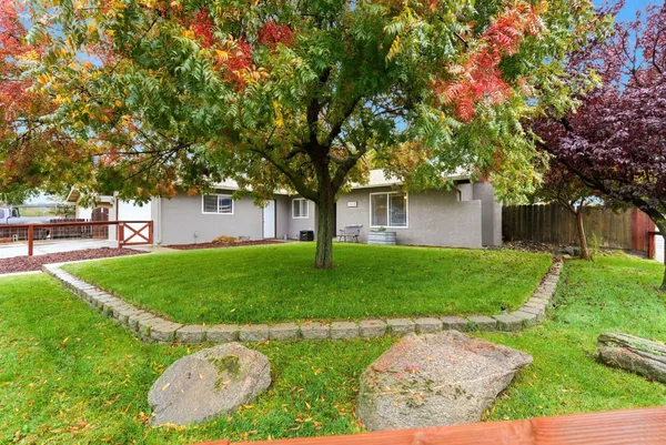 $402,000 | 1438 Indianapolis Avenue, Clovis, CA 93611