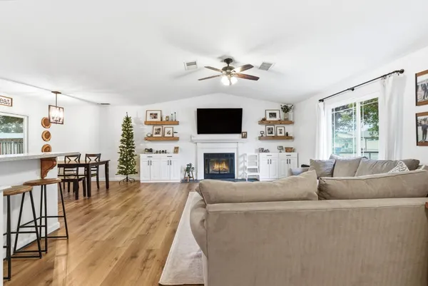 $402,000 | 1438 Indianapolis Avenue, Clovis, CA 93611