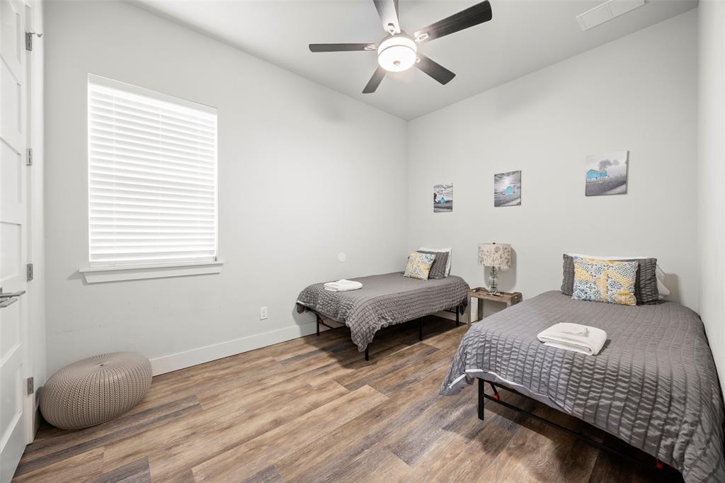 2009 North Prairie Avenue, Unit 2009 Dallas, TX 75204 - Photo 29 of 40 Bedroom #2