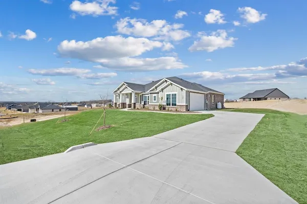 $550,000 | 140 Rocky Top Rnch Lane, Azle, TX 76020