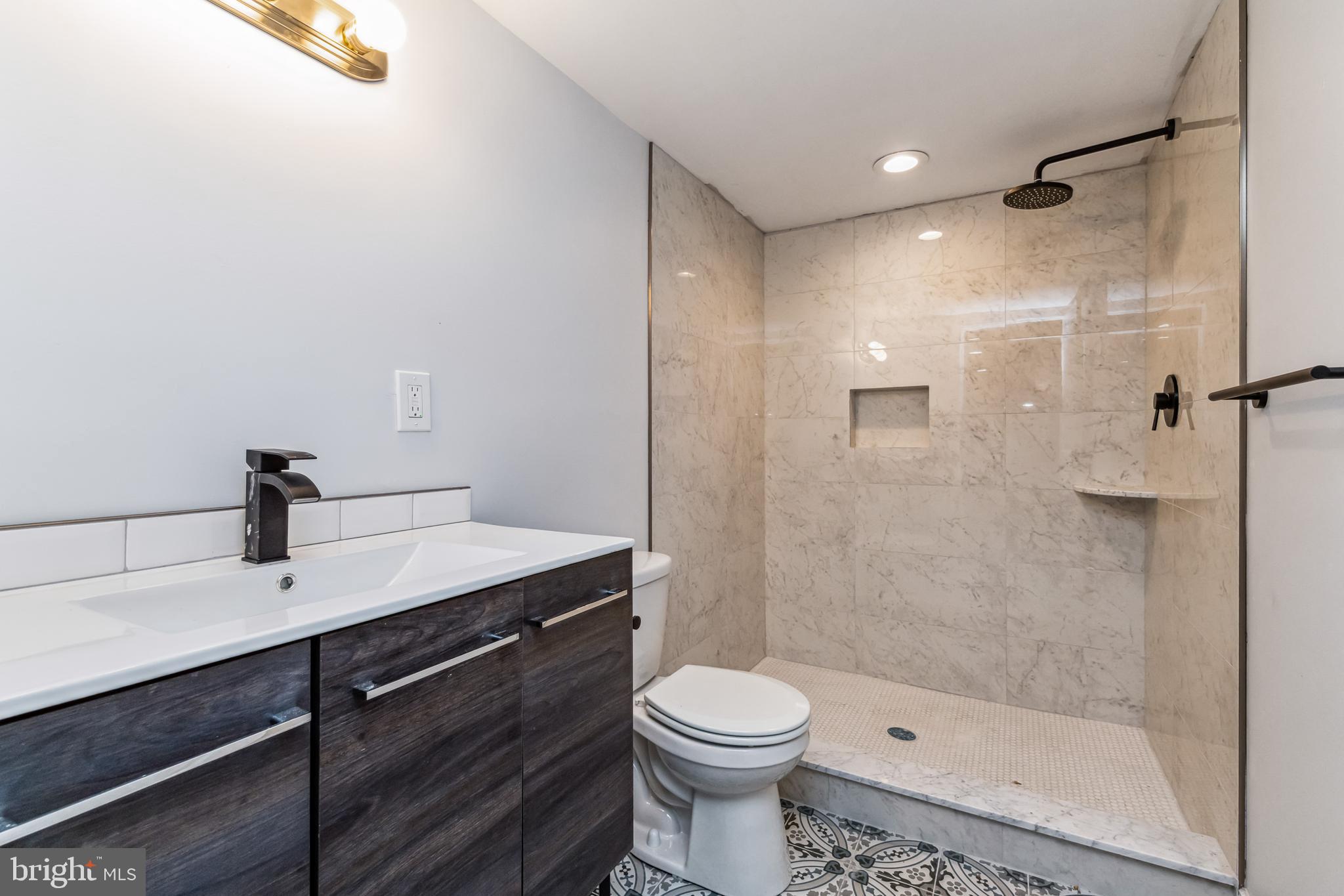 130 Hahn Road Westminster, MD 21157 - Photo 14 of 37 Main Level Bath