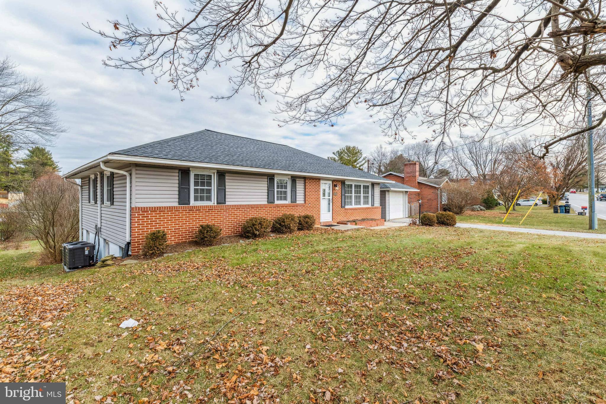 130 Hahn Road Westminster, MD 21157 - Photo 2 of 37