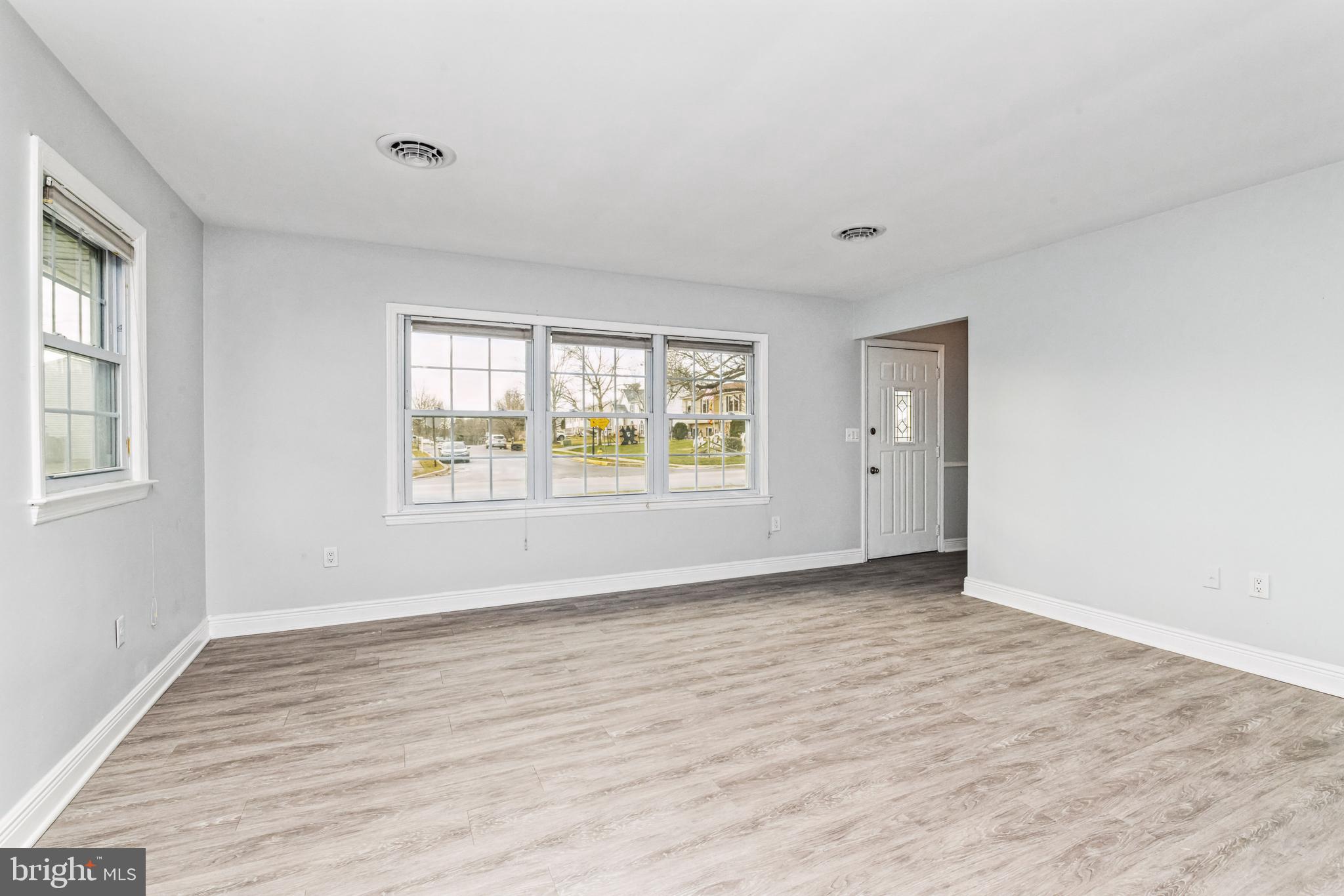 130 Hahn Road Westminster, MD 21157 - Photo 5 of 37 Family Room