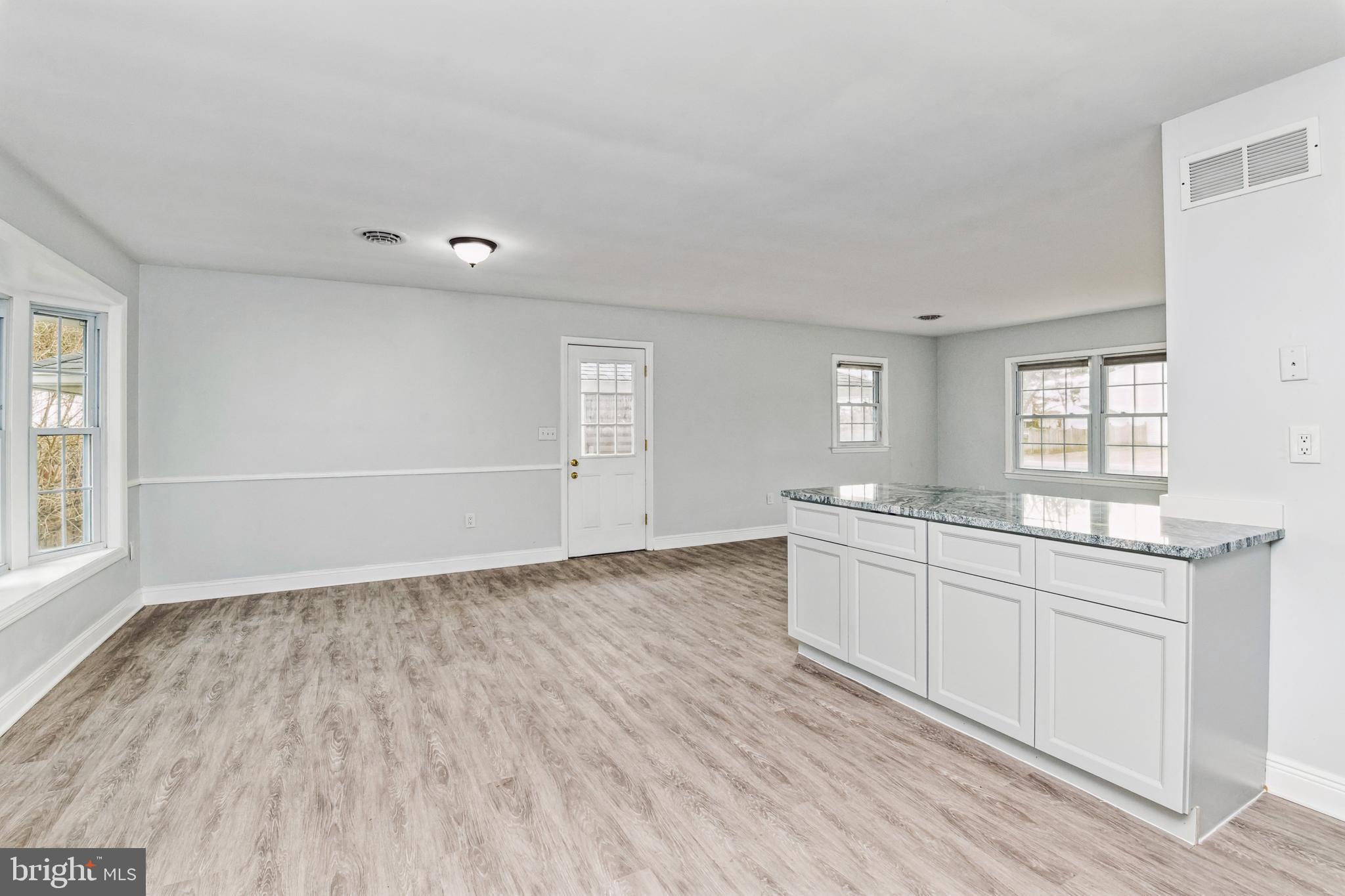 130 Hahn Road Westminster, MD 21157 - Photo 7 of 37 Kitchen