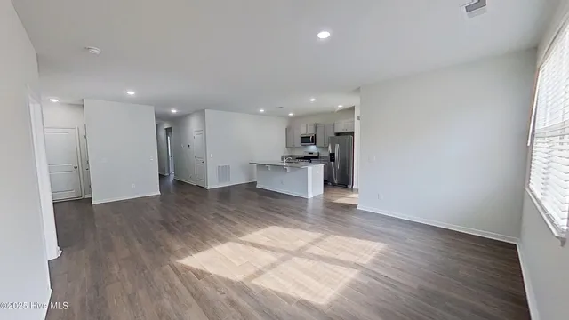 $2,275 | 9051 St George Road, Wilmington, NC 28411