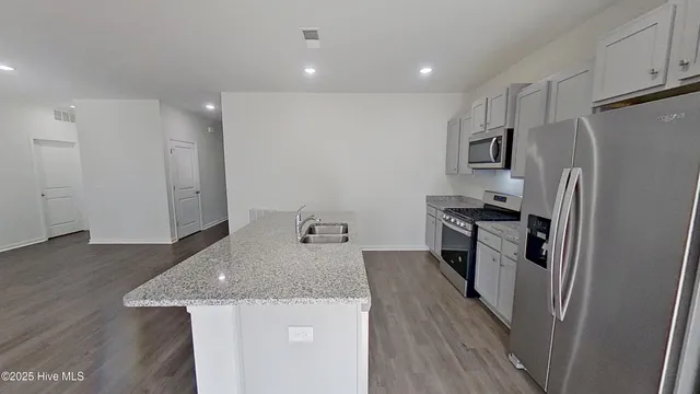 $2,275 | 9051 St George Road, Wilmington, NC 28411