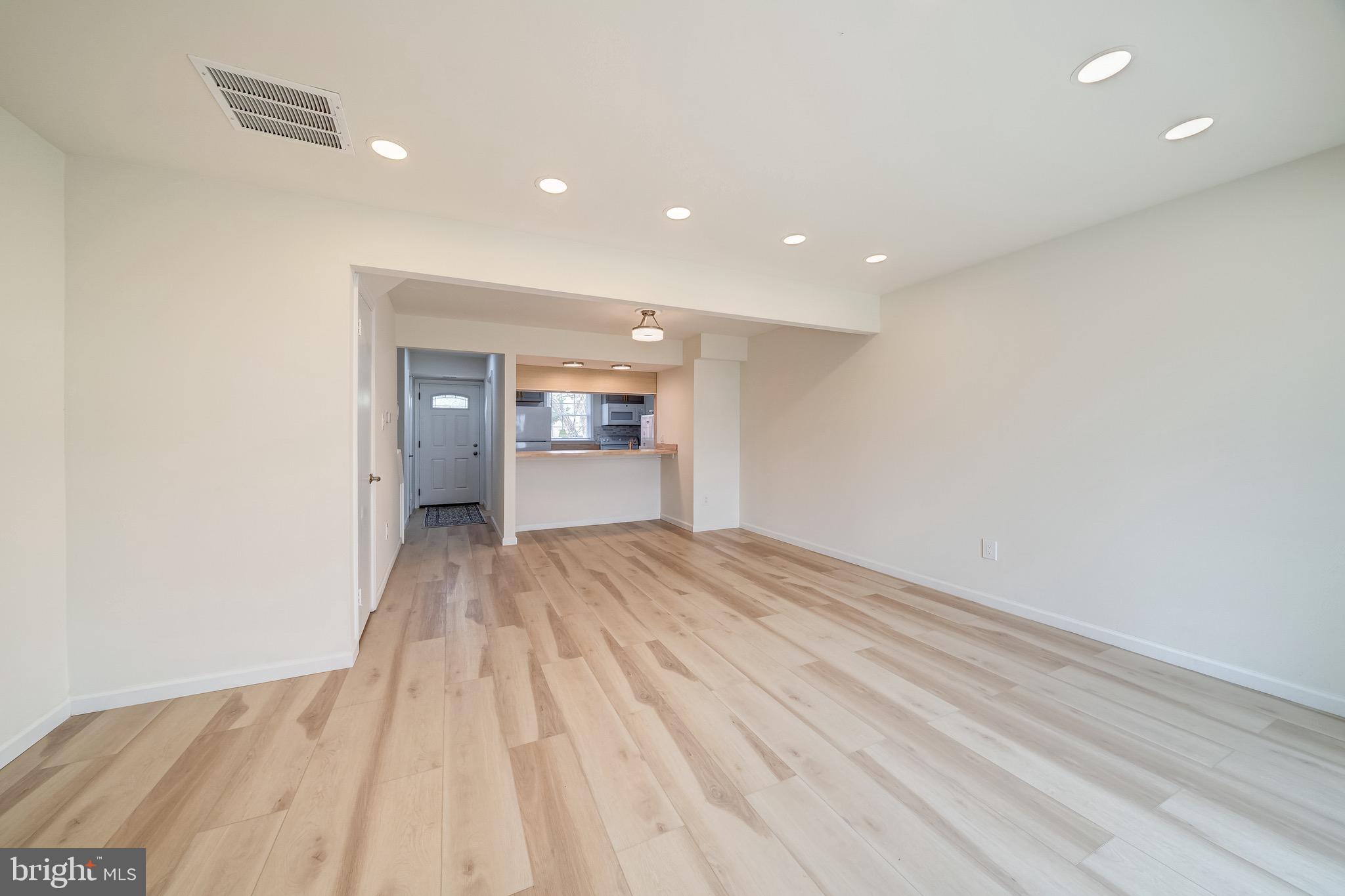 14419 Cool Oak Lane Centreville, VA 20121 - Photo 12 of 40