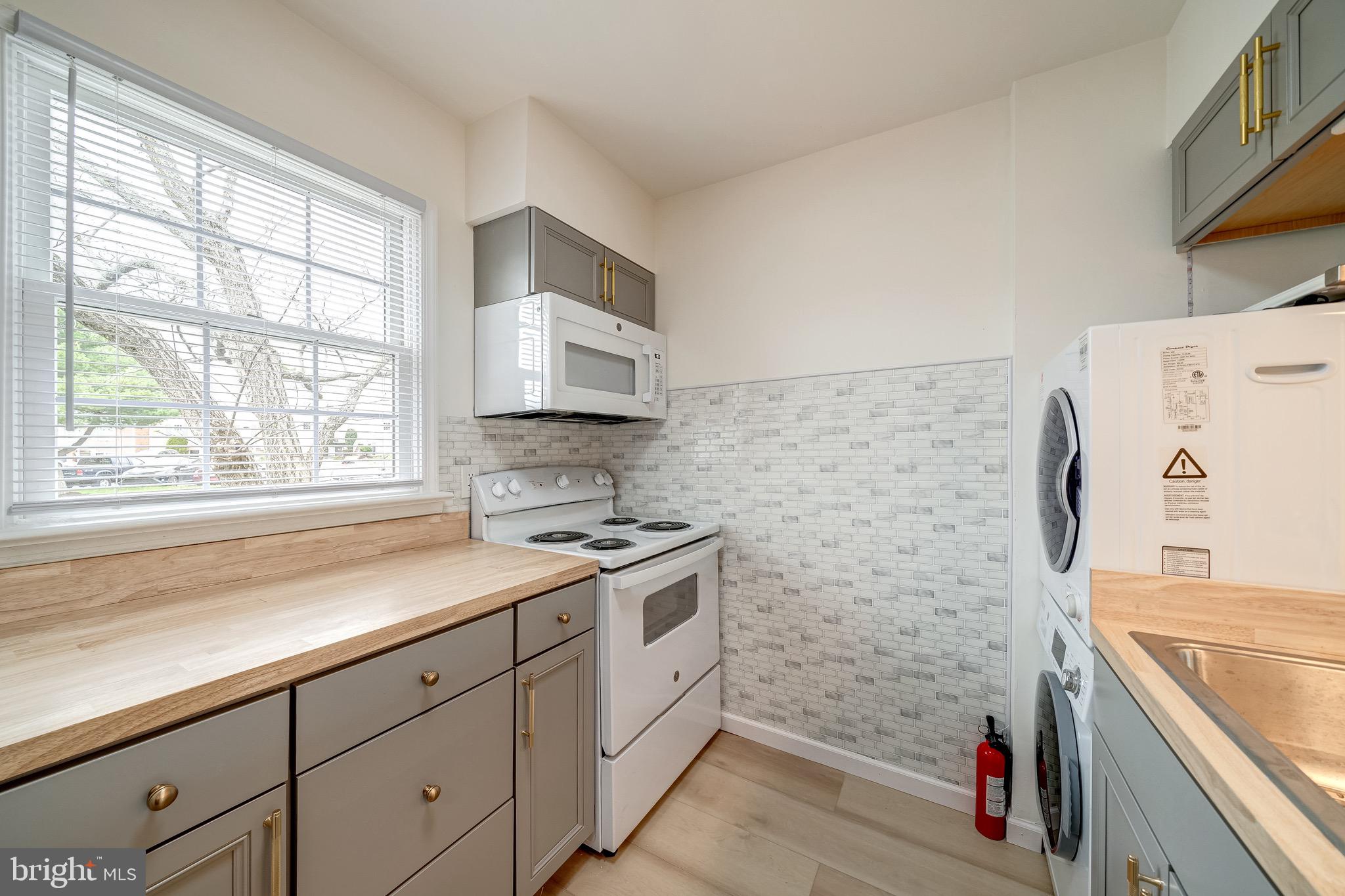 14419 Cool Oak Lane Centreville, VA 20121 - Photo 19 of 40